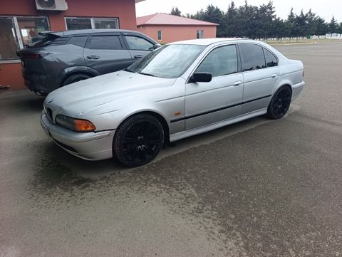 BMW 523, 2.5 L, 1997 il, 340 000 km — Bakı