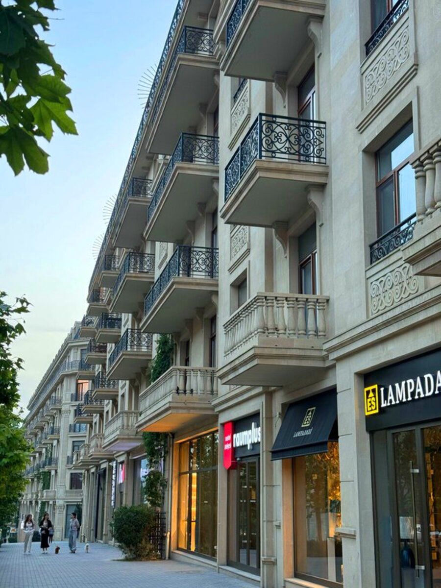 Satılır obyekt 388 m² — Əmlak, Bakı (2)