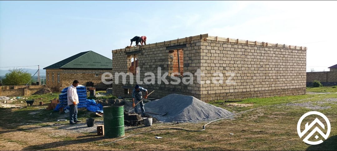 Satılır 5 otaq həyət evi / bağ evi 312 m², Oğuz — Ev, villa, Oğuz (4)
