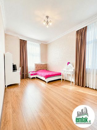 Satılır 3 otaqlı 90 m² köhnə tikili Yasamal r — Mənzil (6)