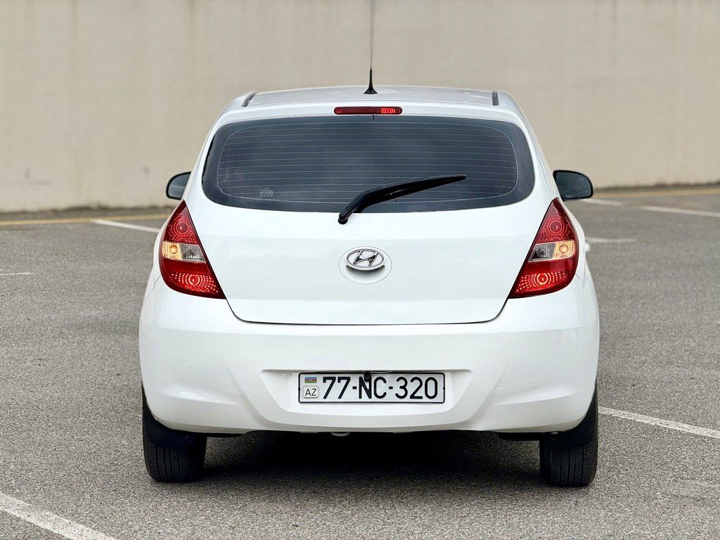 Hyundai i20, 1.4 L, 2011 il, 214 441 km 77-NC-320 — Avtomobillər, Sumqayıt (8)