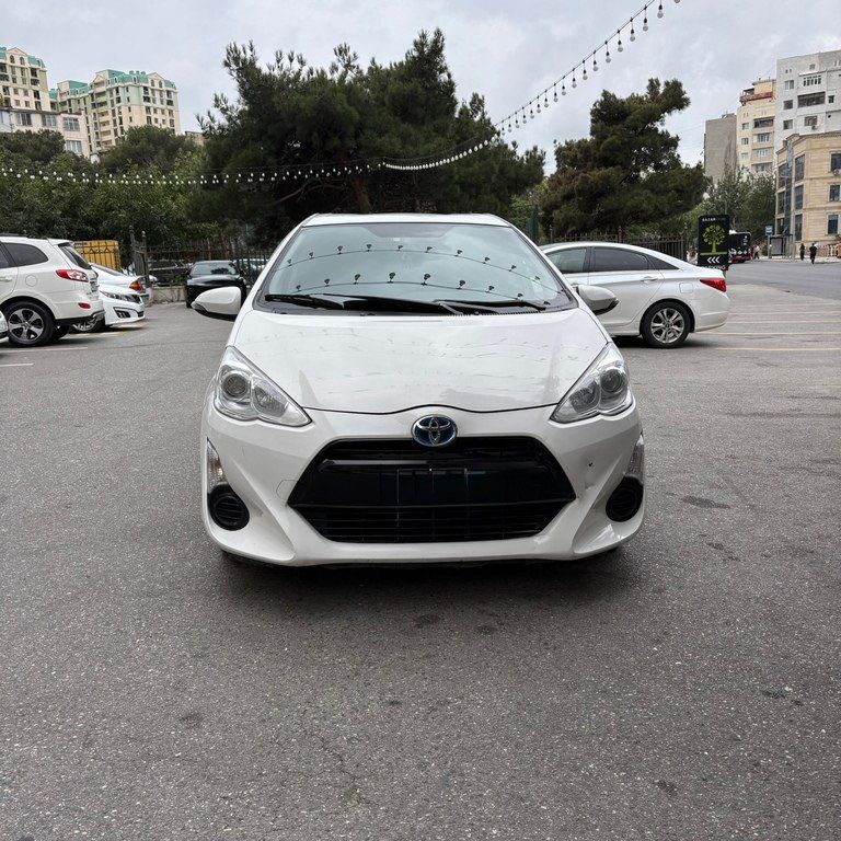 Toyota Aqua, 1.5 L, 0.9 kWh, 2017 il, 197 000 km — Avtomobillər, Bakı (2)