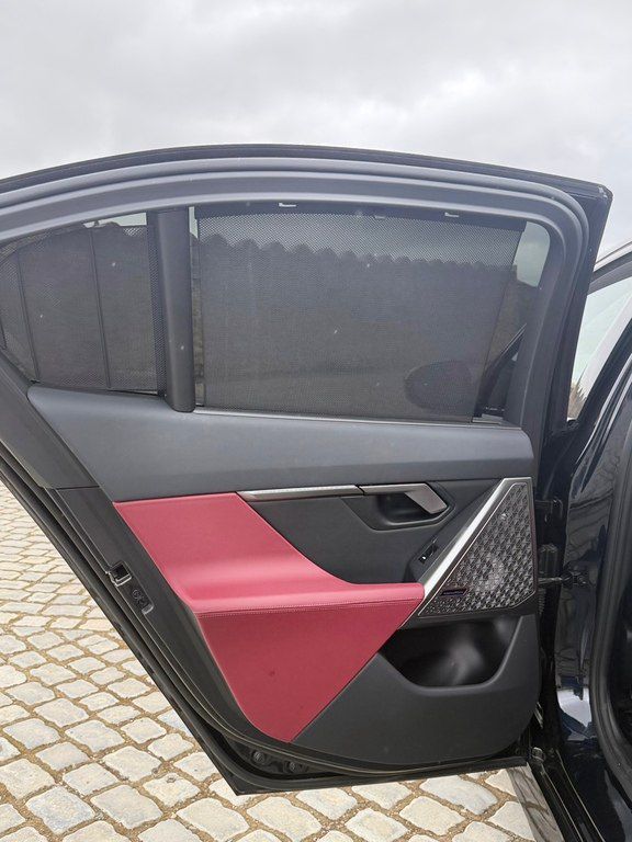 BMW 530, 2.0 L, 2025 il, 13 000 km 77-CC-929 — Avtomobillər, Bakı (10)
