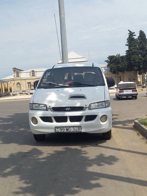 Hyundai H-1, 2.5 L, 2005 il, 696 272 km — İmişli