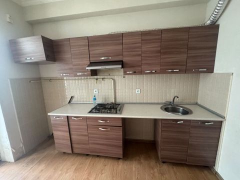 *440₼ son Mətbəx mebeli Satılır*‼ ÖLÇÜ:-deqiq bilmir 3+ — Bakı