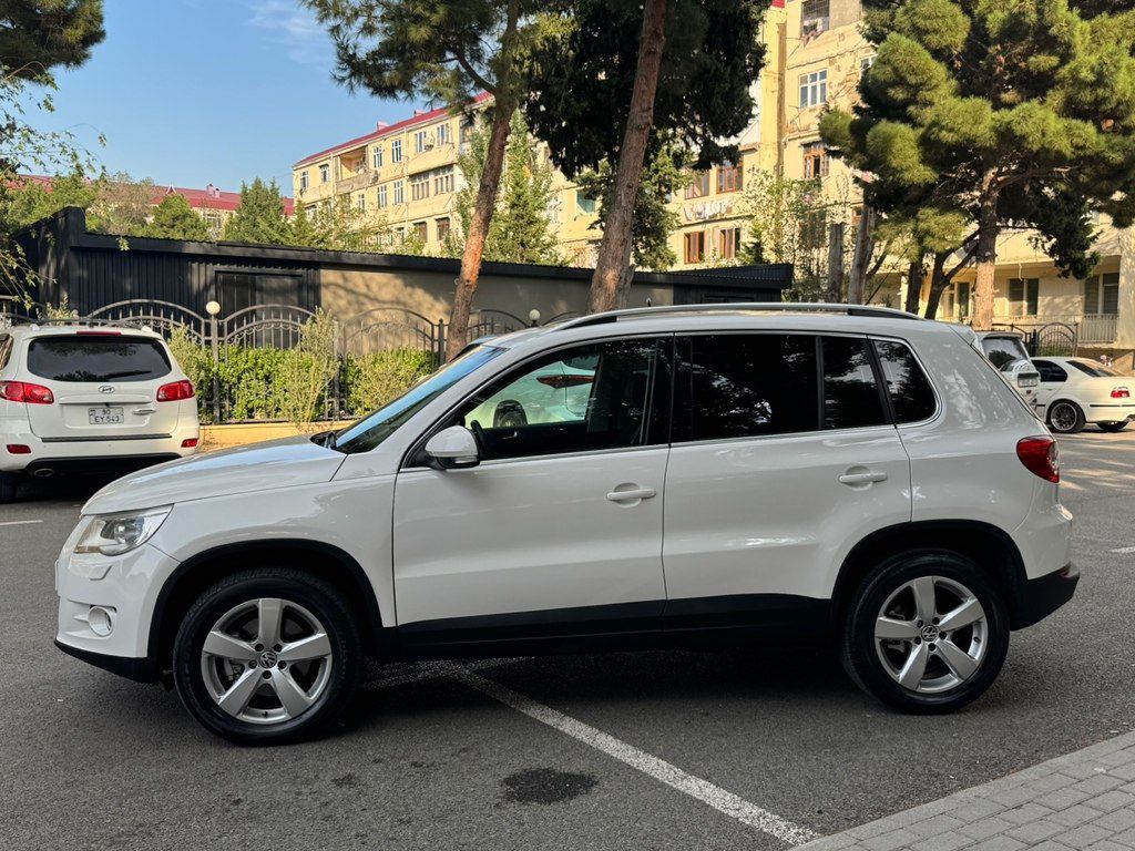 Volkswagen Tiguan, 2.0 L, 2010 il, 240 000 km — Avtomobillər, Sumqayıt (4)