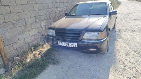 1995 Mercedes-Benz 200, 1.8 L, 1995, 581,336 km — Bakı
