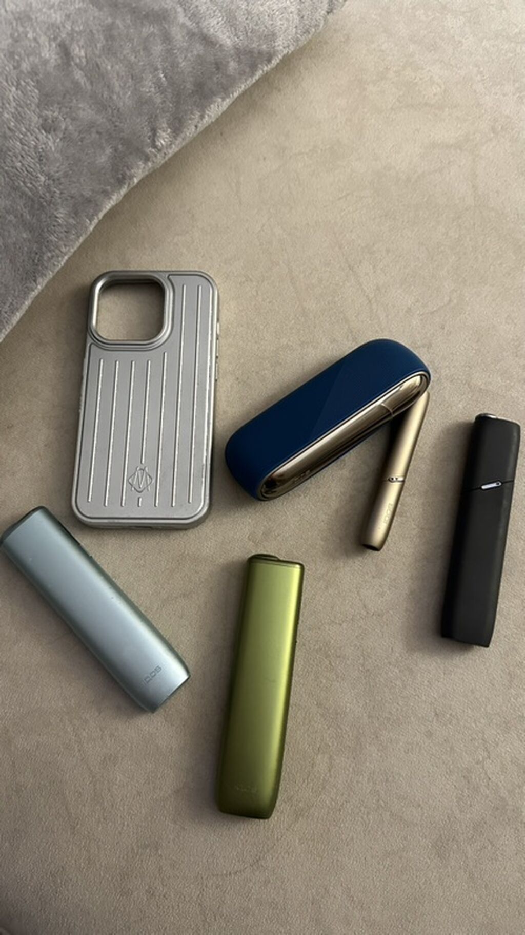 4 dene Iqos cihazları və aksesuarlar dəsti Tərkib: - Iqos stick-lər — Elektronik siqaretlər, Bakı (7)