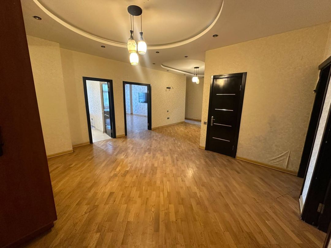 Satılır 4 otaqlı yeni tikili 170 m² — Mənzil, Bakı (10)