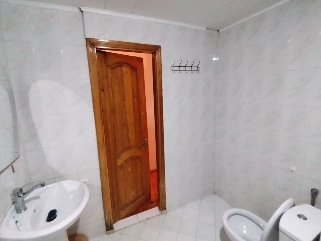 İcarəyə verilir 2 otaqlı köhnə tikili 65 m² — Mənzil, Bakı (5)