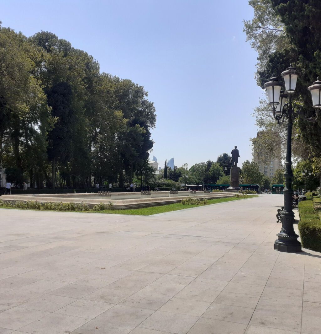 Səməd Vurqun baqin yani. 28 may metro stansiya 5 mərtəbəli daş binadir — Mənzil, Bakı (10)