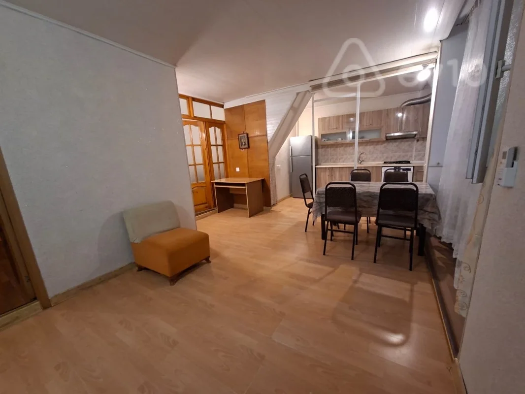 3 otaqlı mənzil, 65 m², 28 May küçəsi — kirayə — Bakı