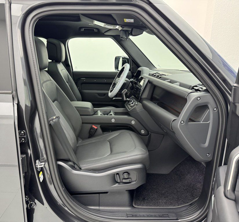 Land Rover Defender, 3.0 L, 2026 il, 1 000 km — Avtomobillər, Bakı (11)