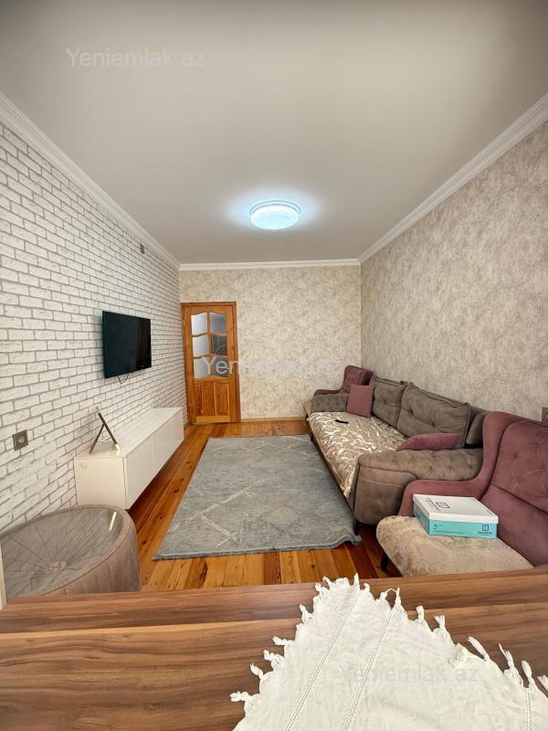 Satılır 4 otaqlı Bina evi menzil (Köhnə tikili), 90 m², 9-cu mikrorayon — Mənzil, Sumqayıt (2)
