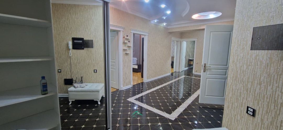 İcarəyə verilir 3 otaqlı yeni tikili 140 m² — Mənzil, Bakı (9)