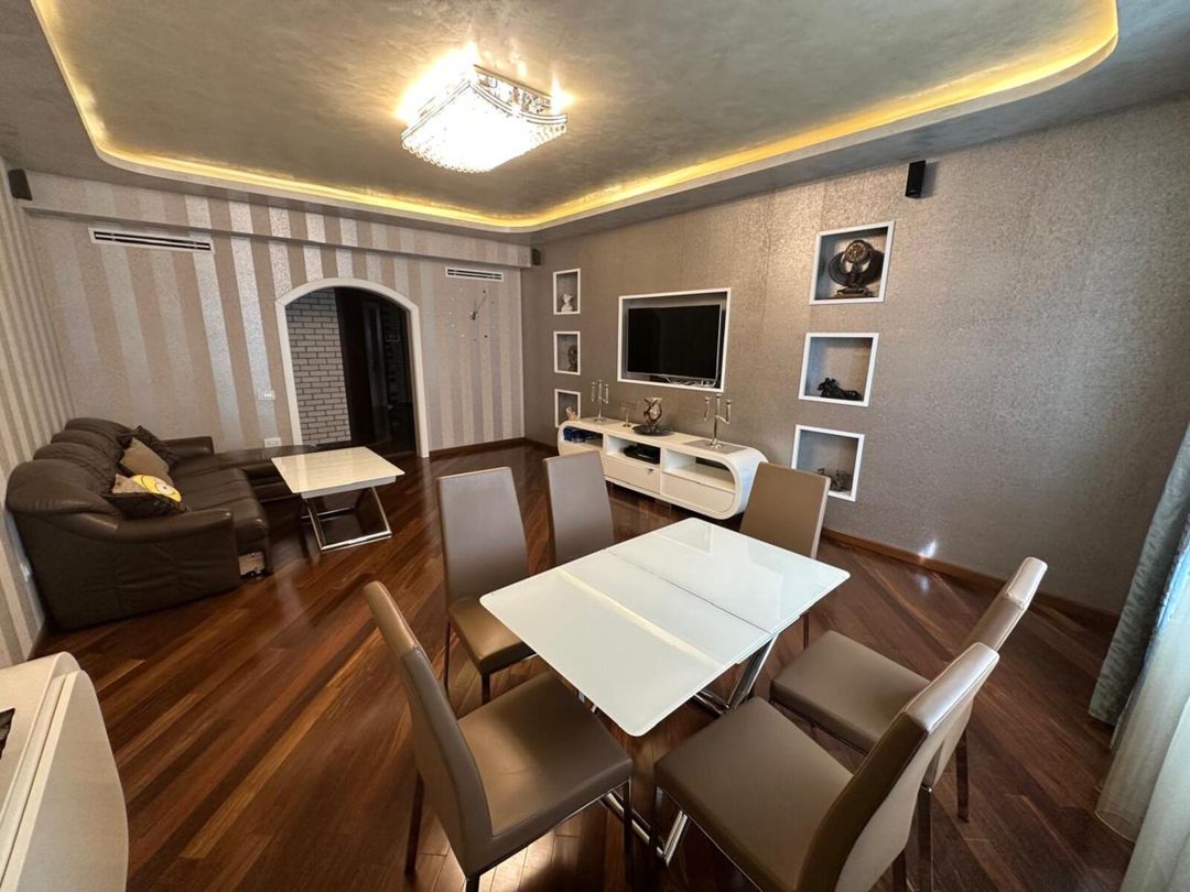 İcarəyə verilir 3 otaqlı yeni tikili 153 m² — Mənzil, Bakı (6)
