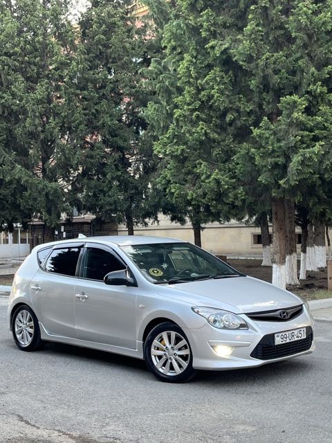 Hyundai i30, 1.4 L, 2010 il, 244 456 km — Şirvan