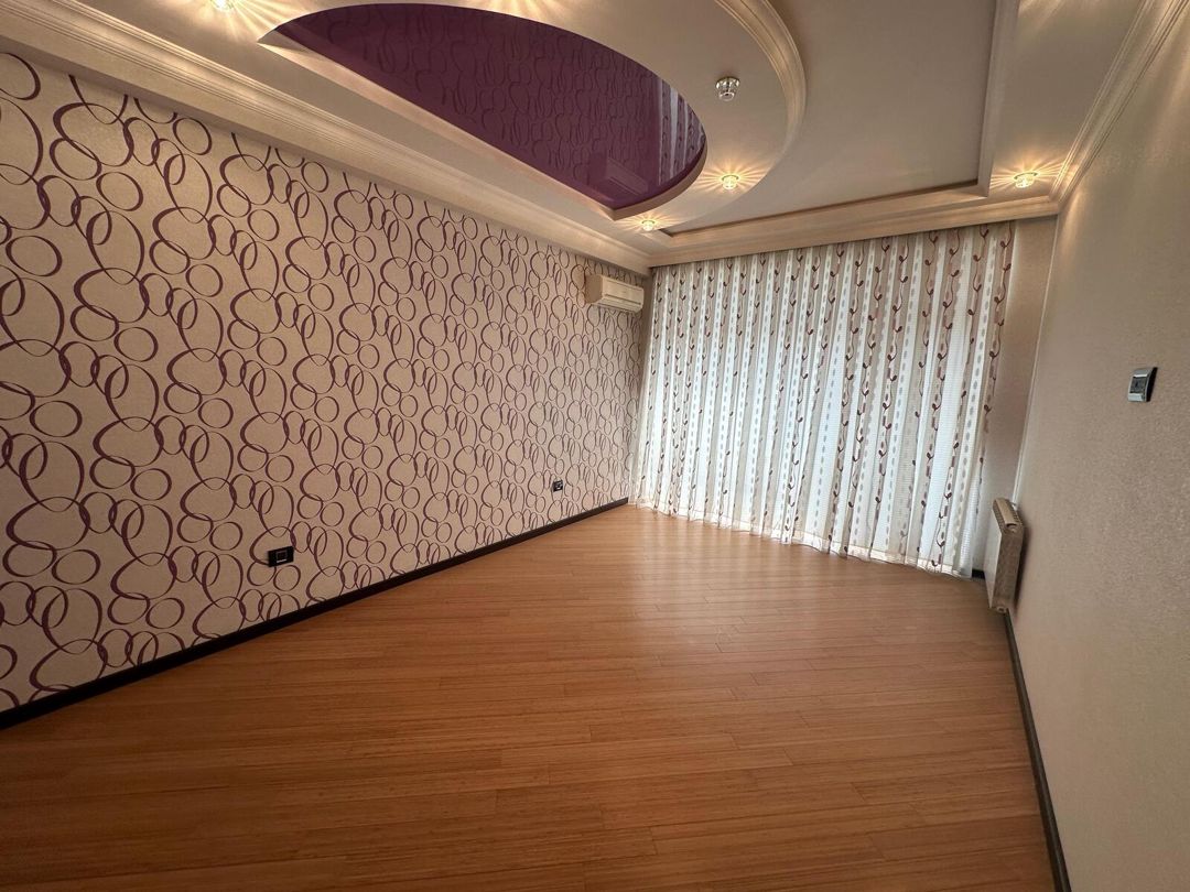 Satılır 4 otaqlı yeni tikili 200 m² — Mənzil, Bakı (10)