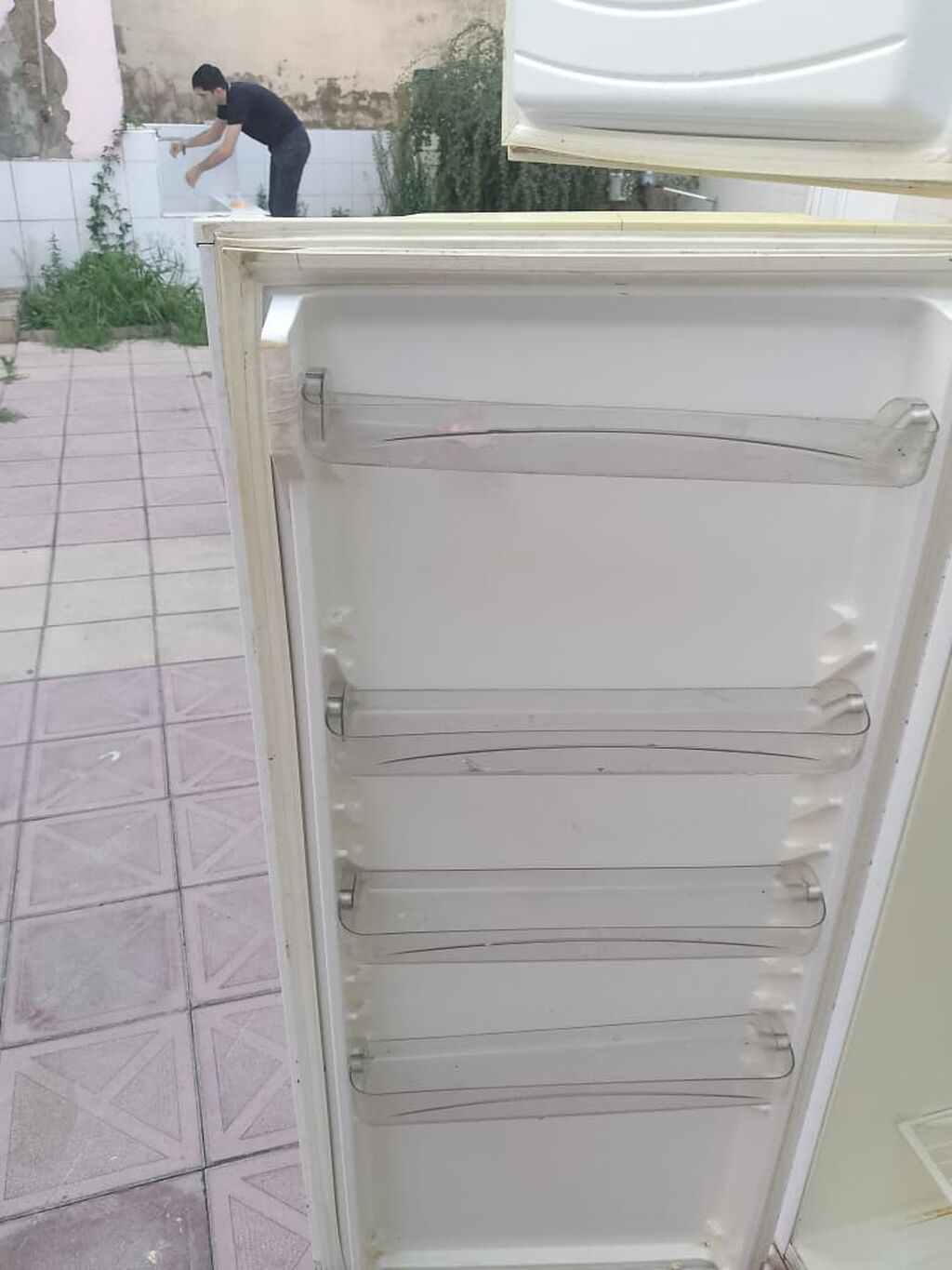Suyuducu — Soyuducular, Bakı (2)