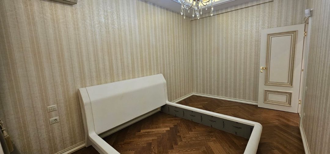Satılır 4 otaqlı yeni tikili 204 m² — Mənzil, Bakı (12)