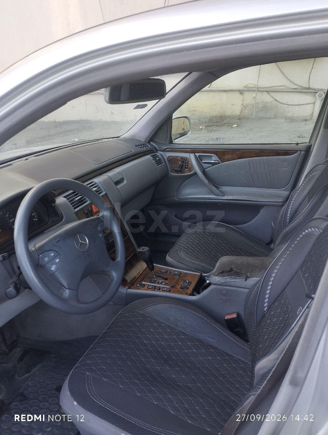 2001 Mercedes-Benz E 320, 3.2 L, 2001, 495,000 km — Avtomobillər, Bakı