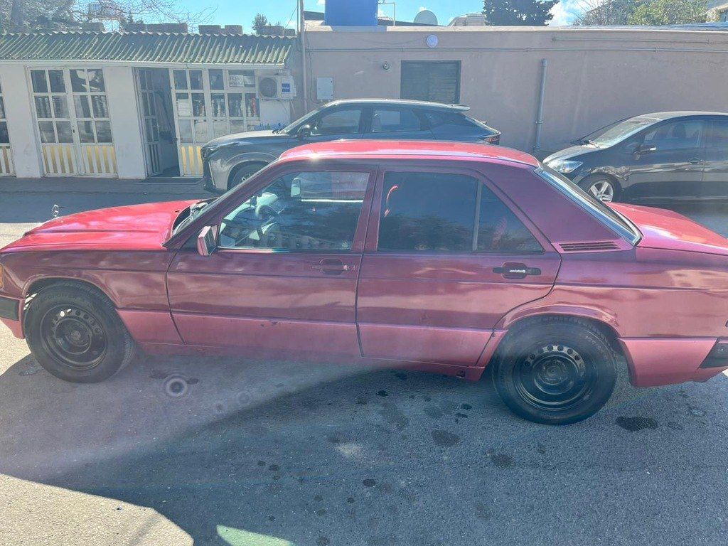 Mercedes 190, 2.5 L, 1991 il, 670 520 km 90-VT-943 — Avtomobillər, Bakı (3)
