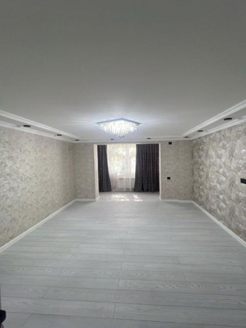 Satılır 3 otaqlı köhnə tikili 80 m² — Bakı