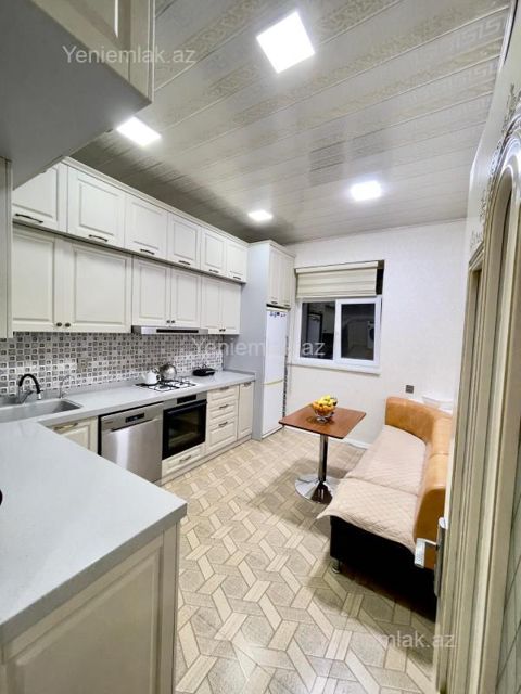 Satılır 6 otaqlı Həyət evi / Villa, 160 m², Kotec qəs — Sumqayıt