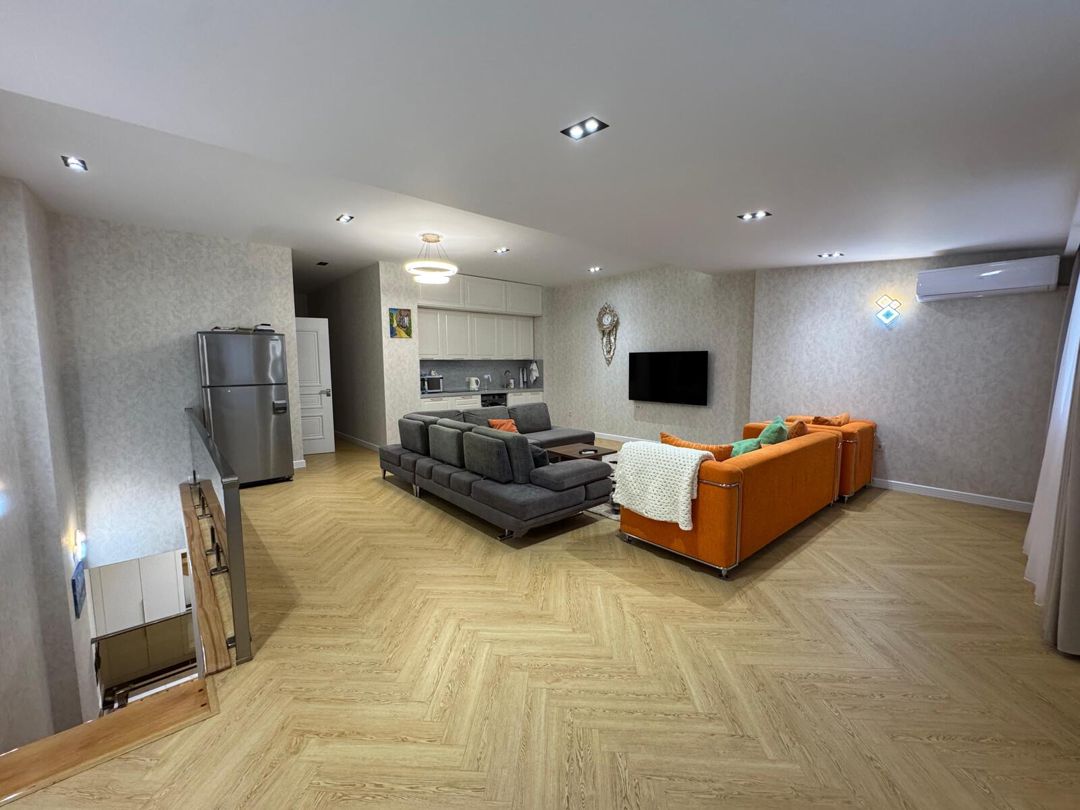 Satılır 5 otaqlı yeni tikili 250 m² — Mənzil, Bakı (3)