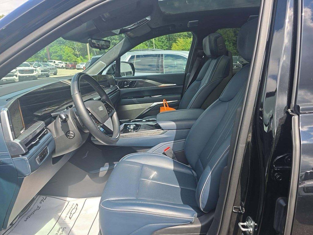 Cadillac Escalade iQ, 200 kWh, 2025 il, 11 652 km — Avtomobillər (6)