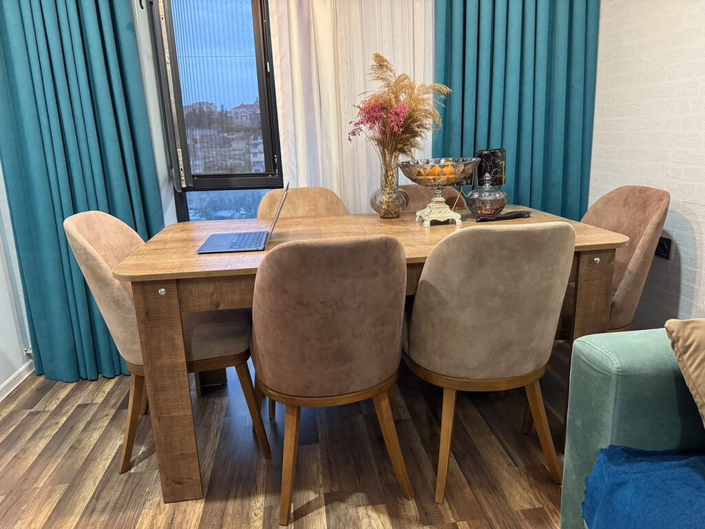 Qonaq otağı üçün, İşlənmiş, Açılan, Dördbucaq masa, 6 stul — Masalar və stullar, Bakı