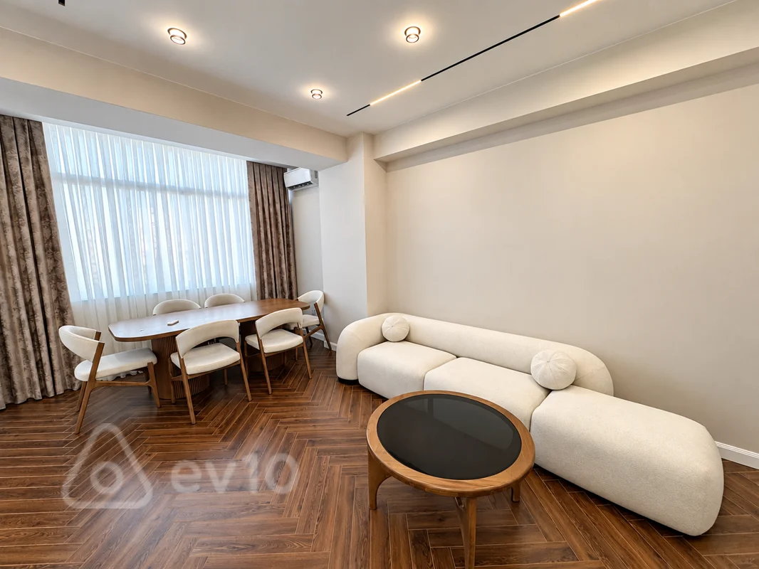 3 otaqlı mənzil, 110 m², Ayaz İsmayılov küçəsi — kirayə — Mənzil, Bakı (2)