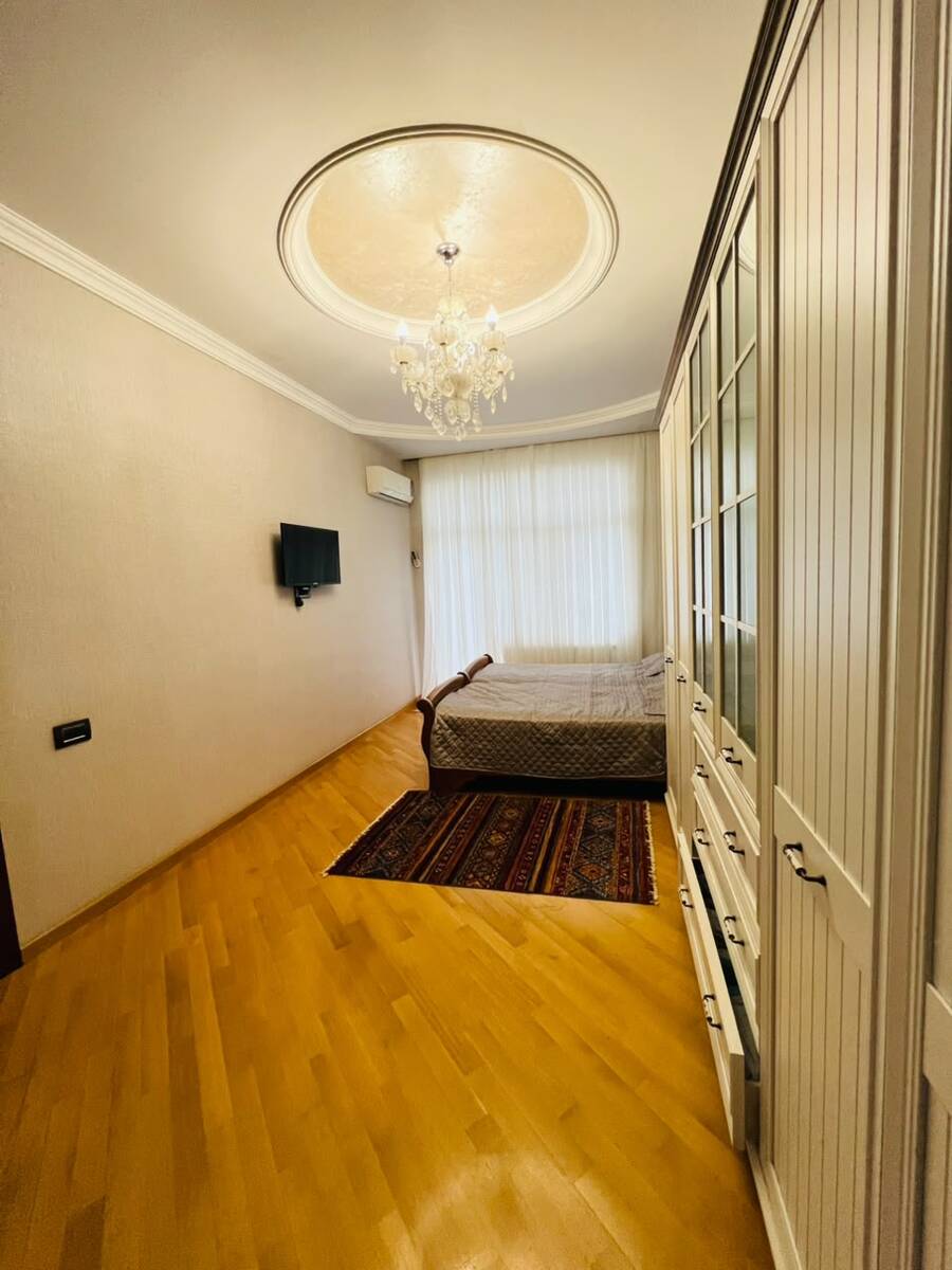 Satılır 4 otaqlı yeni tikili 160 m² — Mənzil, Bakı (8)