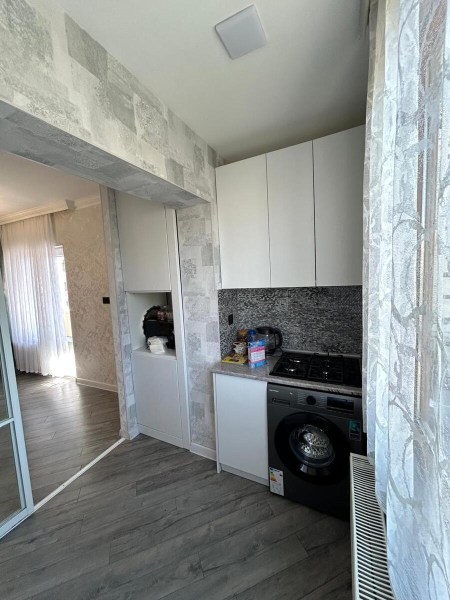 Satılır 2 otaqlı köhnə tikili 50 m² — Mənzil, Bakı (10)