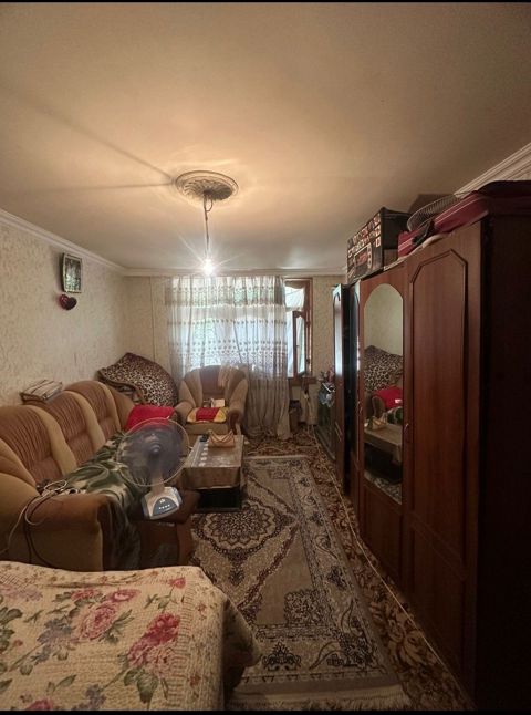 Satılır 1 otaqlı köhnə tikili 40 m² — Bakı