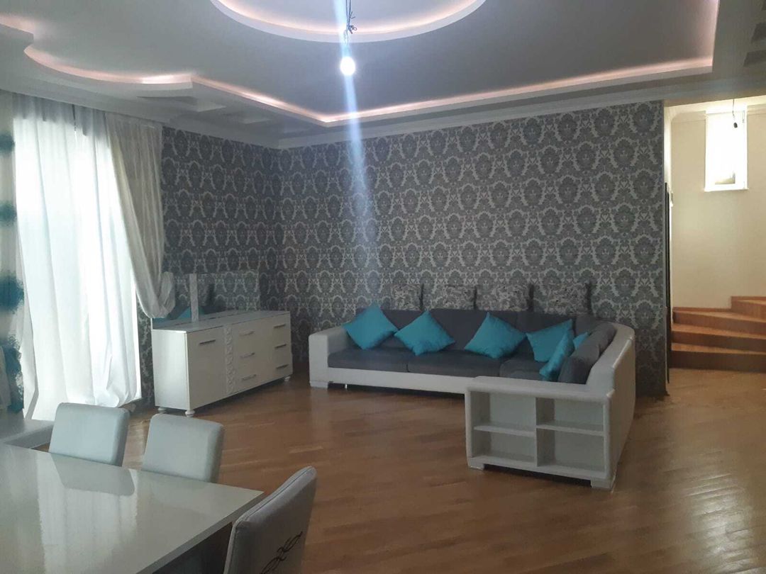 Satılır 6 otaqlı həyət evi/bağ evi 400 m² — Ev, villa, Bakı (10)