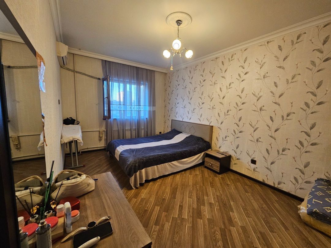 Satılır 2 otaqlı köhnə tikili 70 m² — Mənzil, Bakı (4)