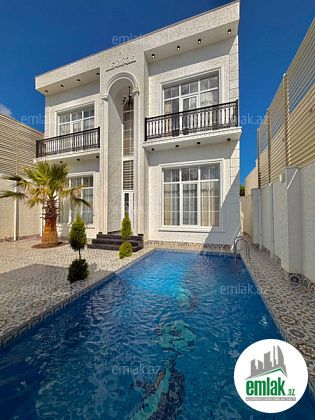 Satılır 4 otaqlı 200 m² bağ evi Mərdəkan — Ev, villa