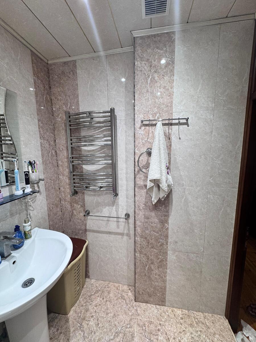 Satılır 4 otaqlı köhnə tikili 100 m² — Mənzil, Bakı (9)