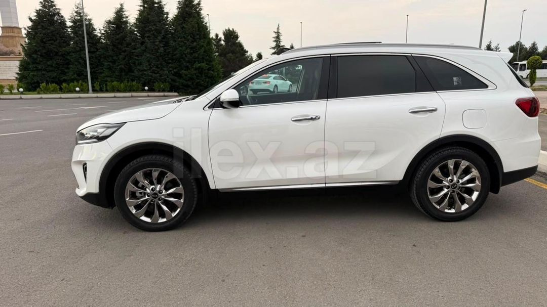 2019 Kia Sorento, 2.0 L, 2019, 150,000 km 88-DA-168 — Avtomobillər, Bakı (9)