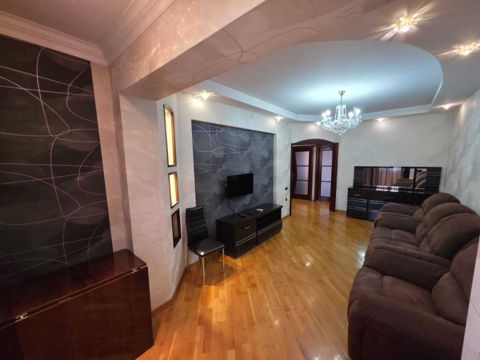 İcarəyə verilir 3 otaqlı köhnə tikili 65 m² — Bakı