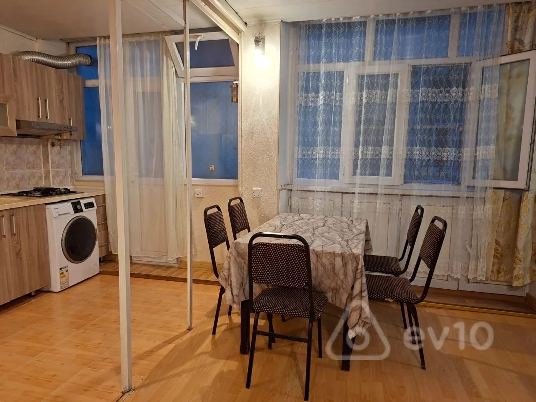 3 otaqlı mənzil, 65 m², 28 May küçəsi — kirayə — Mənzil, Bakı (5)