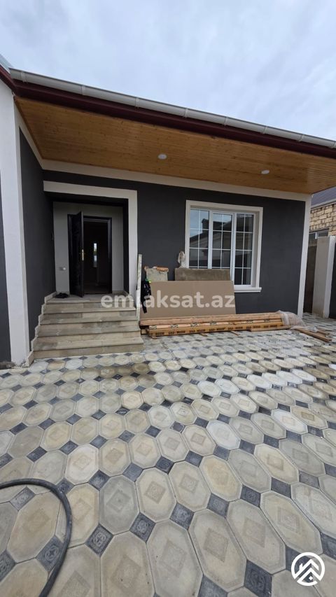 Satılır 4 otaq həyət evi / bağ evi 130 m², Maştağa — Bakı