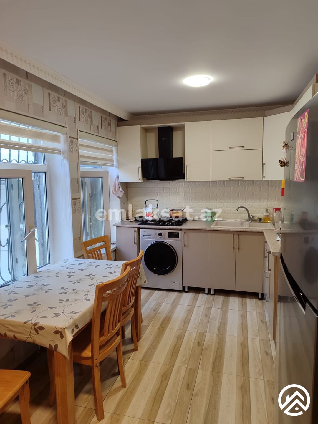 Satılır 5 otaq həyət evi / bağ evi 180 m², Avtovağzal metrosu — Ev, villa, Bakı (3)