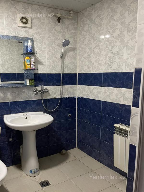 Satılır 3 otaqlı Bina evi menzil (Köhnə tikili), 70 m², 1-ci mikrorayon — Mənzil, Sumqayıt (11)