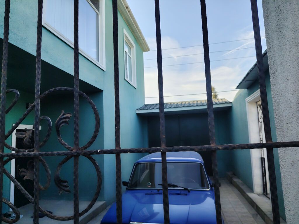 Şüvəlan Bravo yolunun üstündə bağ evi satılır. Obyekti var. Yol qırağı — Ev, villa, Bakı (3)
