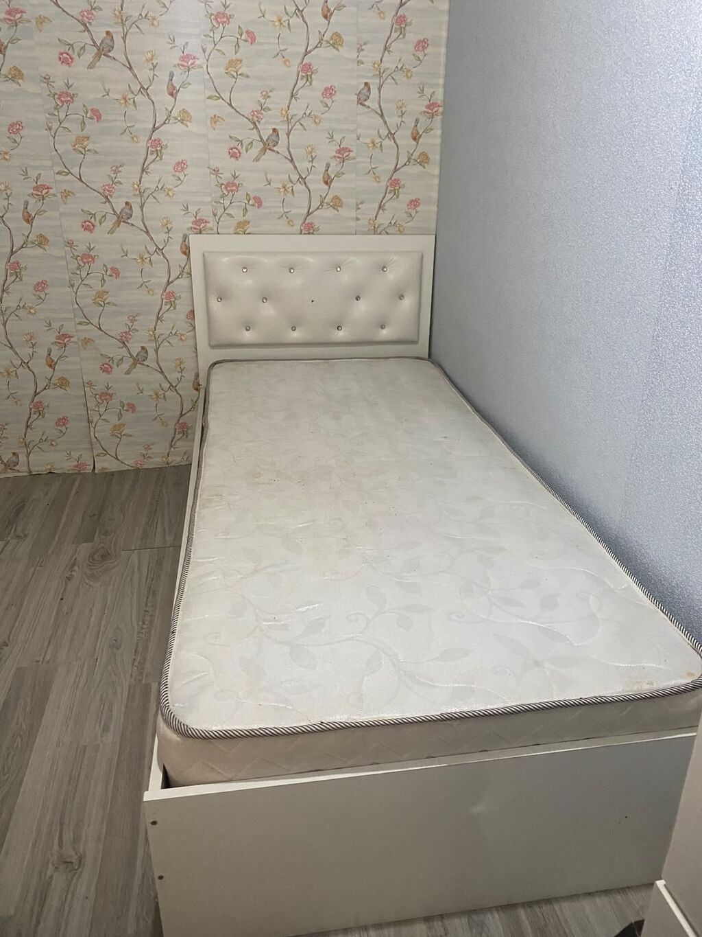Çarpayı satılır Qiymet 100 azn.Ünvan Xırdalan (2363) Elmira x — Mebel, Bakı