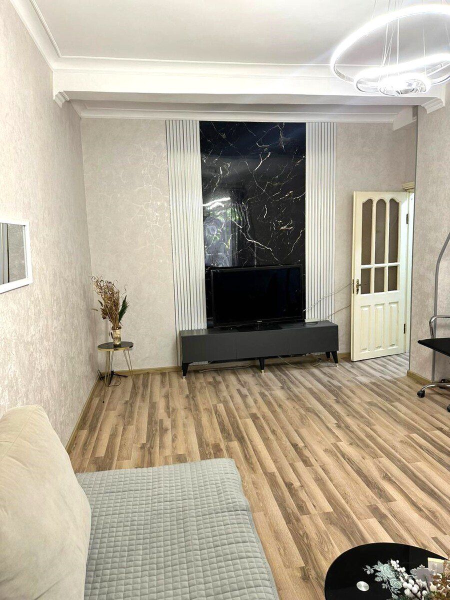 Satılır 2 otaqlı köhnə tikili 50 m² — Mənzil, Bakı (8)