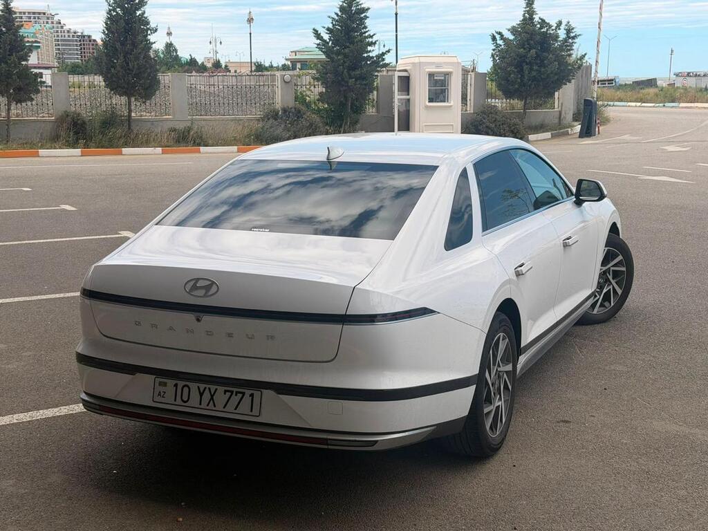 Hyundai Grandeur, 1.6 L, 1.49 kWh, 2023 il, 47 400 km 10-YX-771 — Avtomobillər, Bakı (6)