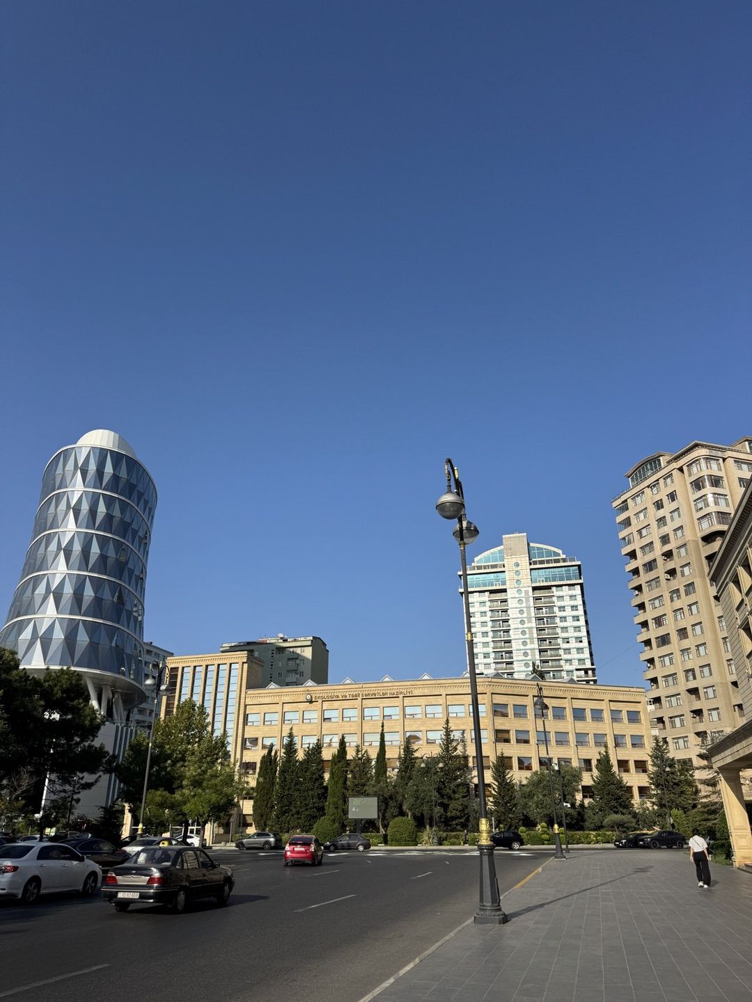 Satılır 7 otaqlı yeni tikili 350 m² — Mənzil, Bakı
